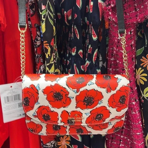 Kate Spade Kristi Poppy Printed
Flap Crossbody
Cream Multi with Light Go… - Picture 13 of 14